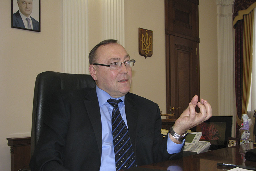 Новини Вінниці / Голова Вінницької ОДА Валерій Коровій: «Я звертаюсь до населення із закликом платити лише за використаний газ, виключно по лічильнику та діючому тарифу, який встановлено на сьогоднішній день, та ігнорувати донарахування»