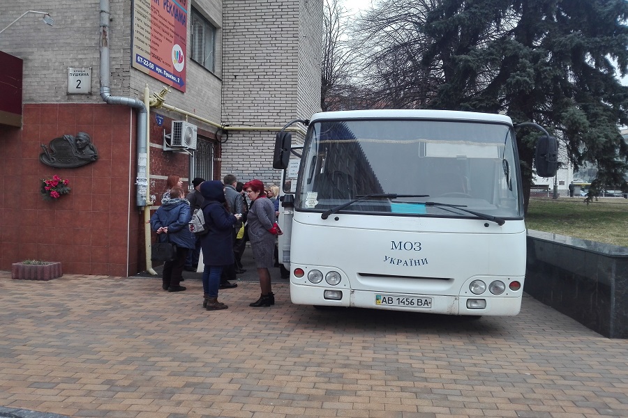 Новини Вінниці / Сьогодні у центрі Вінниці всі охочі можуть безплатно обстежитись на туберкульоз (ФОТО, ВІДЕО)