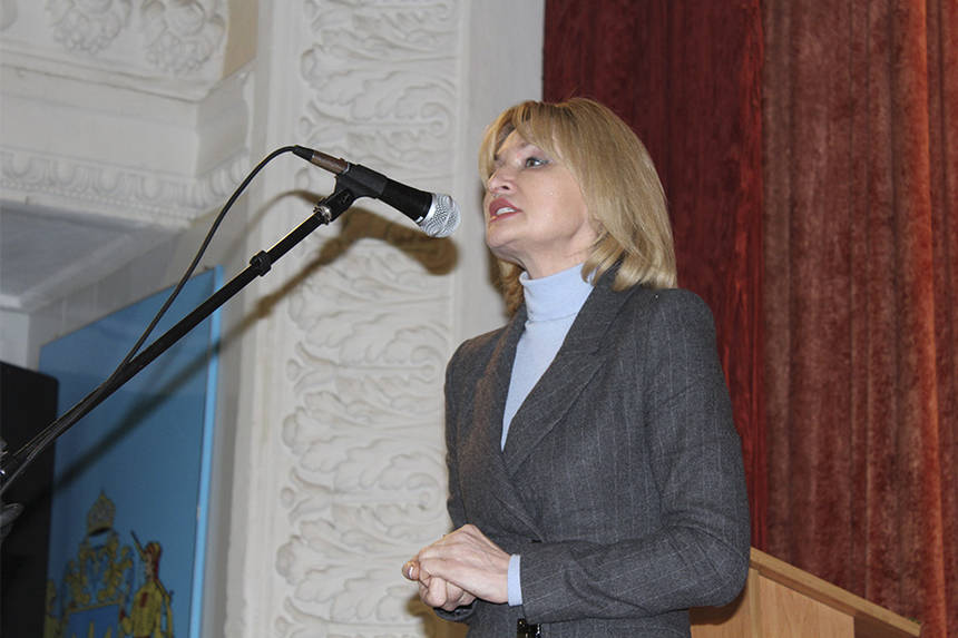 Новини Вінниці / Нардеп Ірина Луценко на Вінниччині: «Порошенко пропонує п’ять основних напрямків для розвитку України»