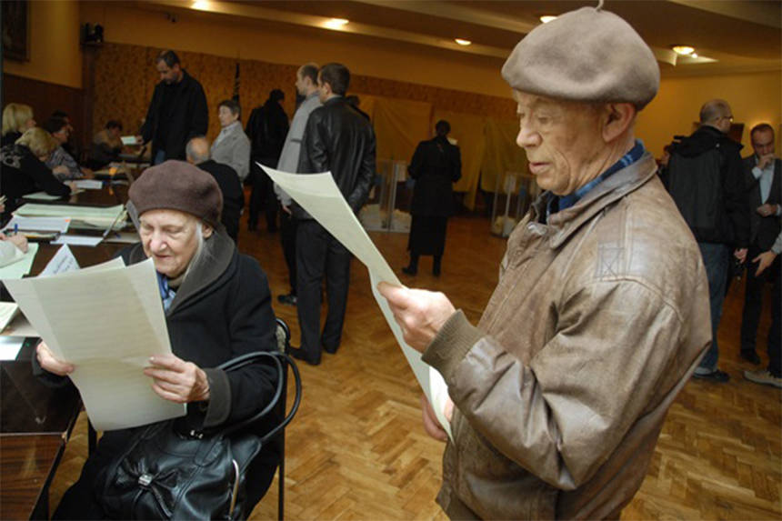 Кого вінничанам радять вибирати президентом у Росії (ВІДЕО) / Новости Винницы и области / Інформаційний портал На Париже Новини Вінниці / Кого вінничанам радять вибирати президентом у Росії (ВІДЕО)