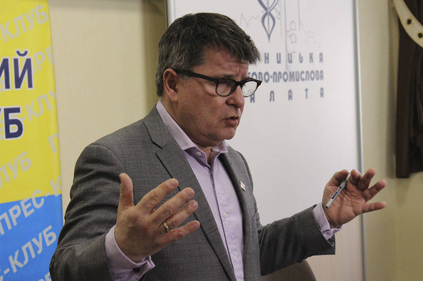 Новини Вінниці / Британський політолог Тарас Кузьо у Вінниці: «Це перші вибори в Україні, на яких олігархи виступили проти Президента»      