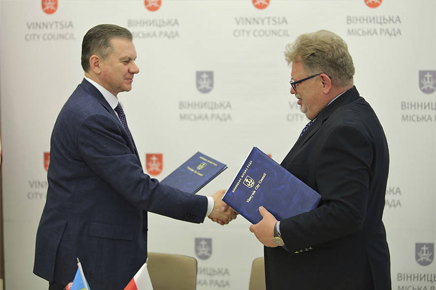 Новини Вінниці / Неподалік Вінниці через 2-3 роки побудують сміттєпереробний завод. Підписано меморандум