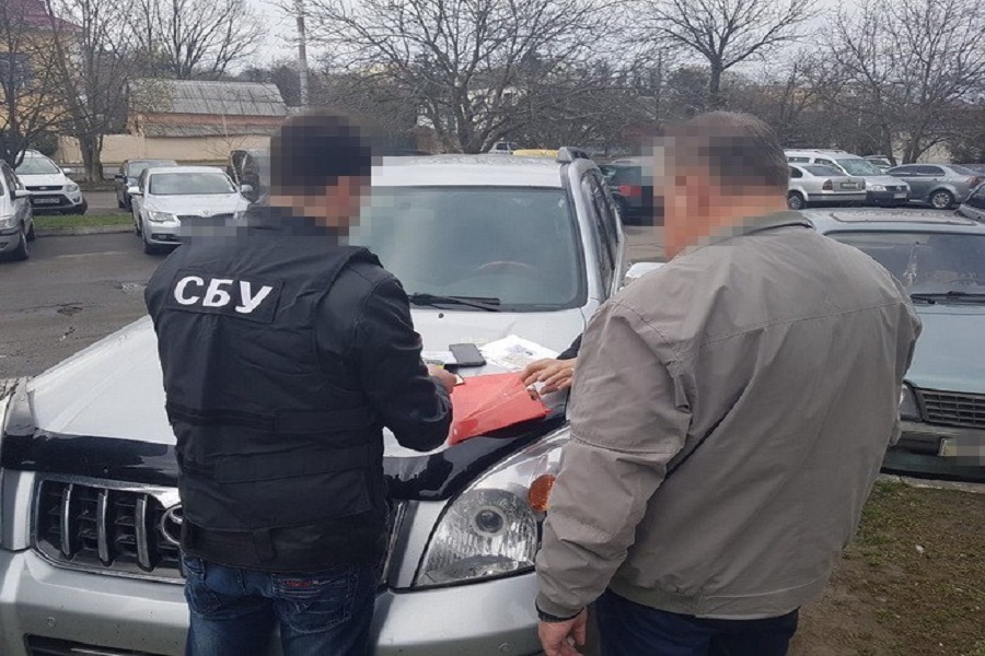 У Вінниці СБУ затримала організатора схеми легалізації проросійських бойовиків на мирній території України / Новости Винницы и области / Інформаційний портал На Париже Новини Вінниці / У Вінниці СБУ затримала організатора схеми легалізації проросійських бойовиків на мирній території України