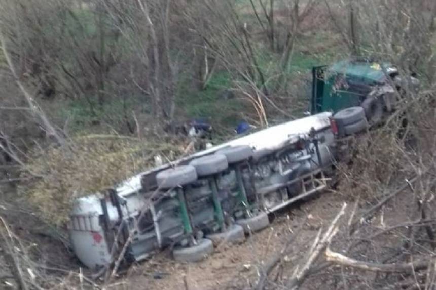 Новини Вінниці / Автоцистерна із 25 тоннами пального перекинулась на Вінниччині