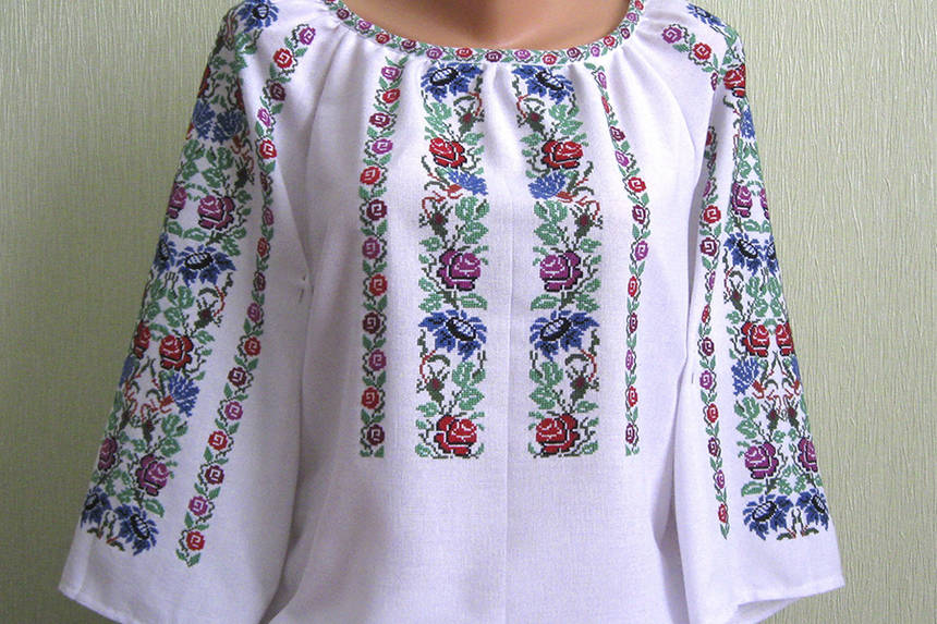 День вишиванки: вінничанам пропонують через соцмережі визначити, у кого краща сорочка / Новости Винницы и области / Інформаційний портал На Париже Новини Вінниці / День вишиванки: вінничанам пропонують через соцмережі визначити, у кого краща сорочка