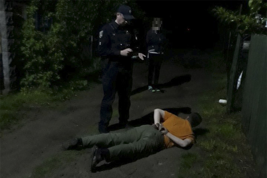 Новини Вінниці / Нацькував собаку. Вінничанин за погрозу патрульним може опинитися у суді