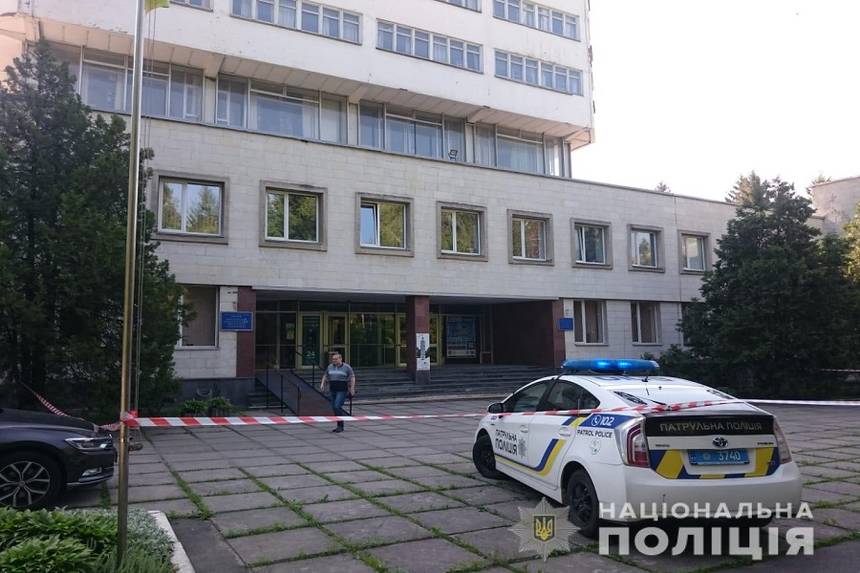 Новини Вінниці / «Мінерам» чотирьох вінницьких університетів та ТРЦ загрожує до 6 років ув’язнення