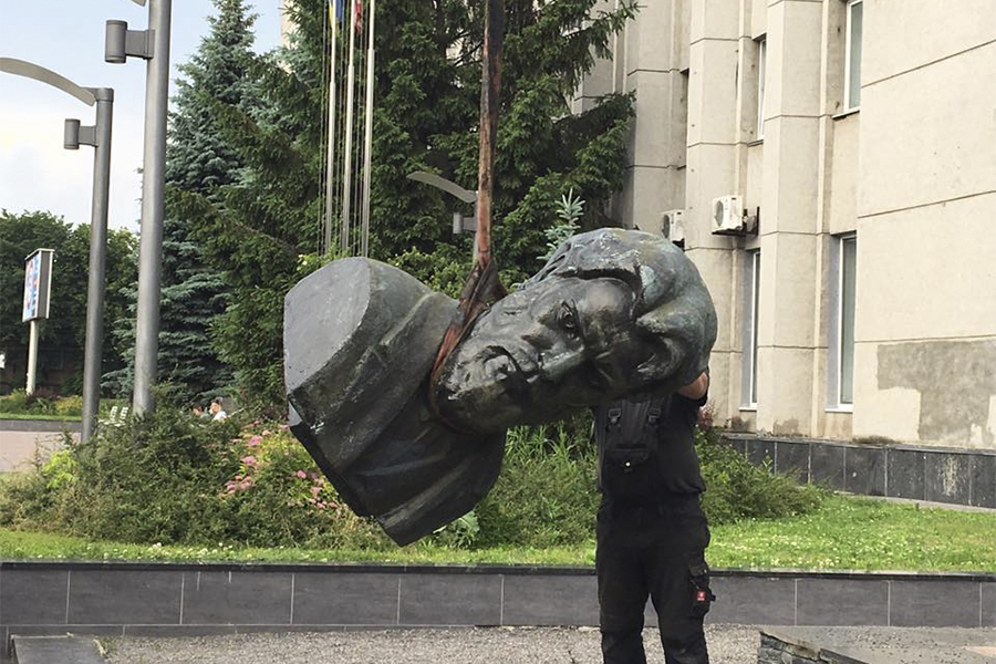 %d0%b1%d1%8e%d1%81%d1%82