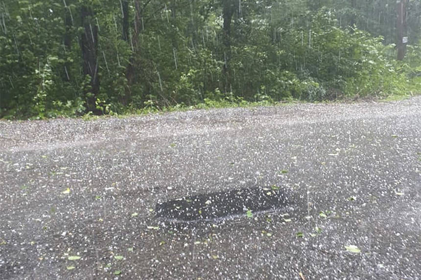 Новини Вінниці / Біля Вінниці пройшов град (ФОТО)