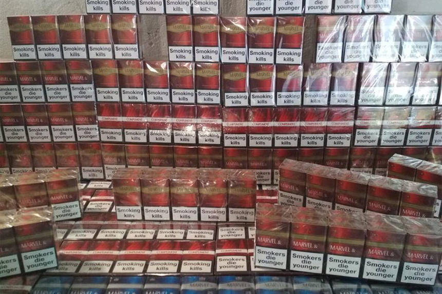 Новини Вінниці / При обшуку цеху по виробництву алкогольної "елітки" вінницькі податківці випадково знайшли "бонусну" партію іншого товару (ФОТО)