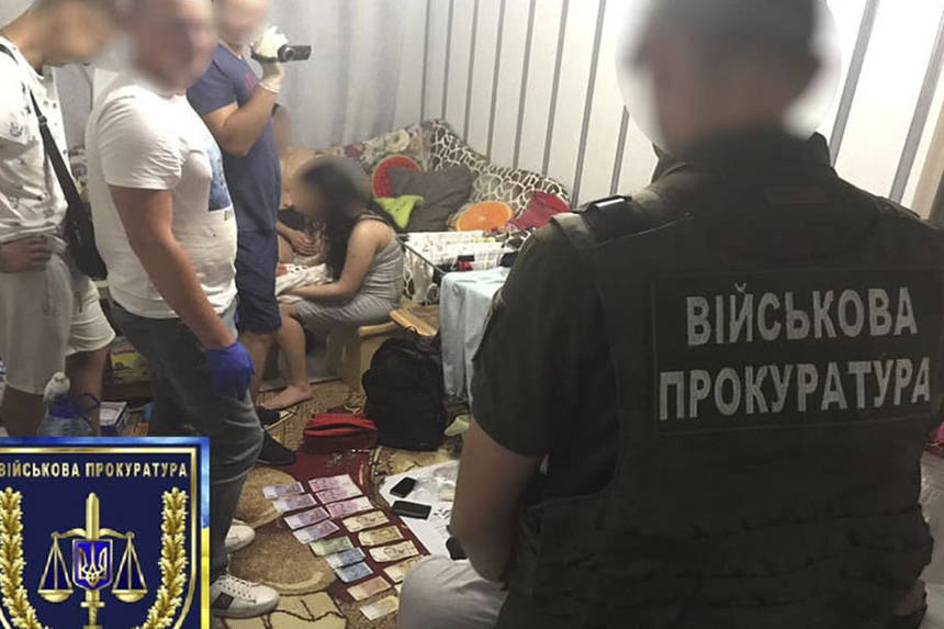 Новини Вінниці / Амфетамін для військових. Правоохоронці затримали дилера