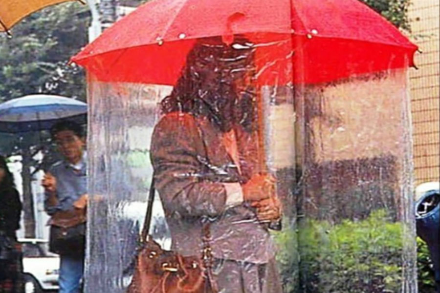 Новини Вінниці / Які парасольки в тренді у вінничан? У місцевих торговців оригінальне пояснення подорожчання цього товару