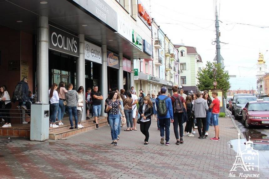 Новини Вінниці / Вінниця знову «замінована»: обстежують усі ТРЦ, дитсадки та лікарні міста (ФОТО)