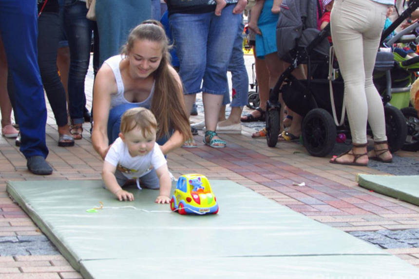 Новини Вінниці / Біля мерії Вінниці бігатимуть наймолодші містяни