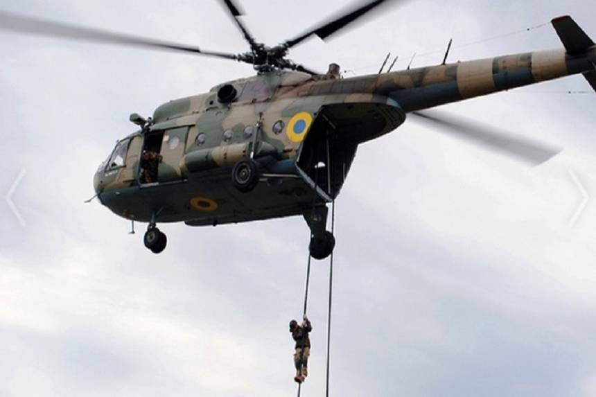 Новини Вінниці / У Вінниці спецпризначенці збираються десантуватись на стадіон 