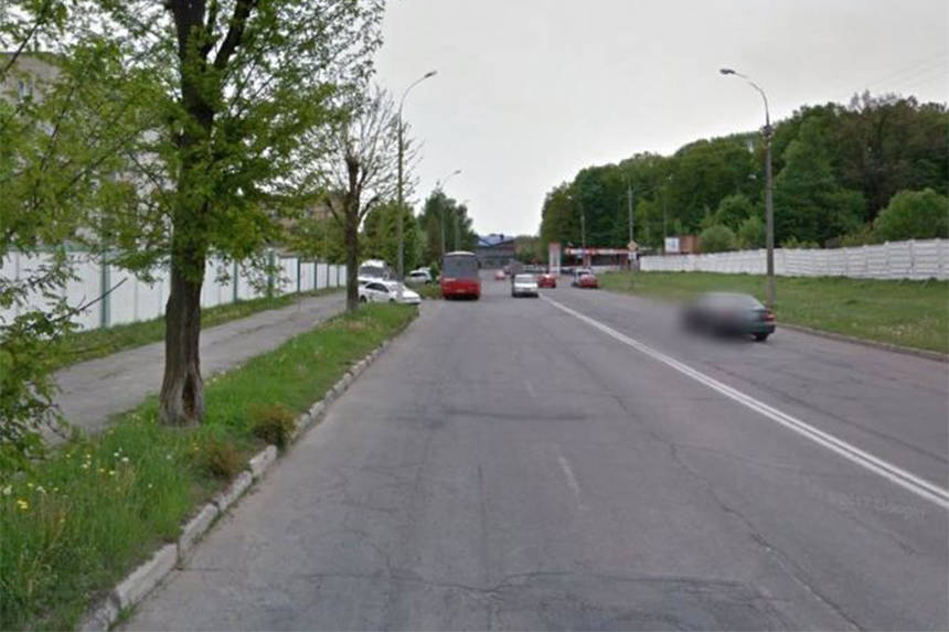 Новини Вінниці / У мерії Вінниці відповіли на петиції щодо облаштування тротуару на одній з магістральних вулиць 