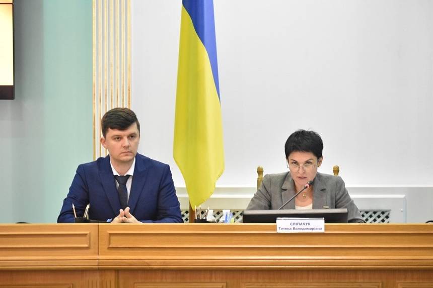 Трьох переможців виборів на Вінниччині ЦВК сьогодні визнала нардепами / Новости Винницы и области / Інформаційний портал На Париже Новини Вінниці / Трьох переможців виборів на Вінниччині ЦВК сьогодні визнала нардепами