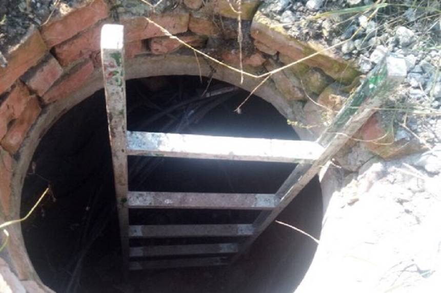 Новини Вінниці / На Вінниччині рятувальники витягли собаку із колодязя 