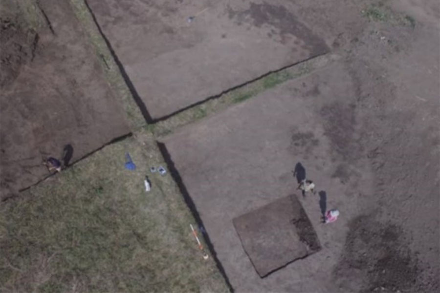 Новини Вінниці / На Вінниччині розкопують давній курган, де знайшли залишки тризни (ФОТО, ВІДЕО)