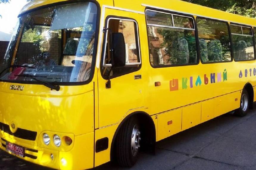 Для шкіл Вінниччини цього року планують придбати 16 автобусів / Новости Винницы и области / Інформаційний портал На Париже Новини Вінниці / Для шкіл Вінниччини цього року планують придбати 16 автобусів