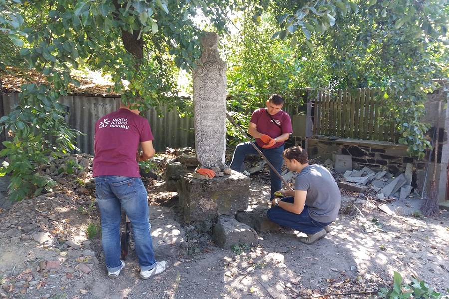 Новини Вінниці / У Стрижавці під Вінницею впорядкують поховання майже пів сотні турецьких воїнів та відновлять давній меморіал