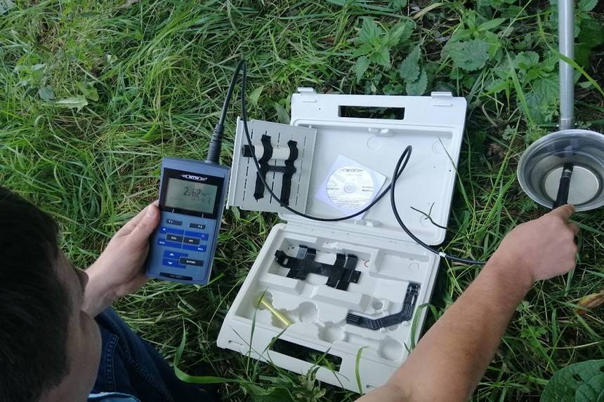 Мало кисню та забагато амонію: у Вінниці екологи дослідили воду у річці Тяжилівка / Новости Винницы и области / Інформаційний портал На Париже Новини Вінниці / Мало кисню та забагато амонію: у Вінниці екологи дослідили воду у річці Тяжилівка