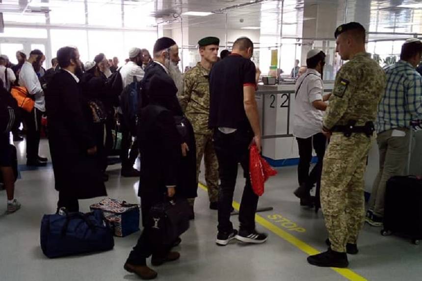 У Вінниці в аеропорту затримали ізраїльтянина, якого шукав Інтерпол / Новости Винницы и области / Інформаційний портал На Париже Новини Вінниці / У Вінниці в аеропорту затримали ізраїльтянина, якого шукав Інтерпол