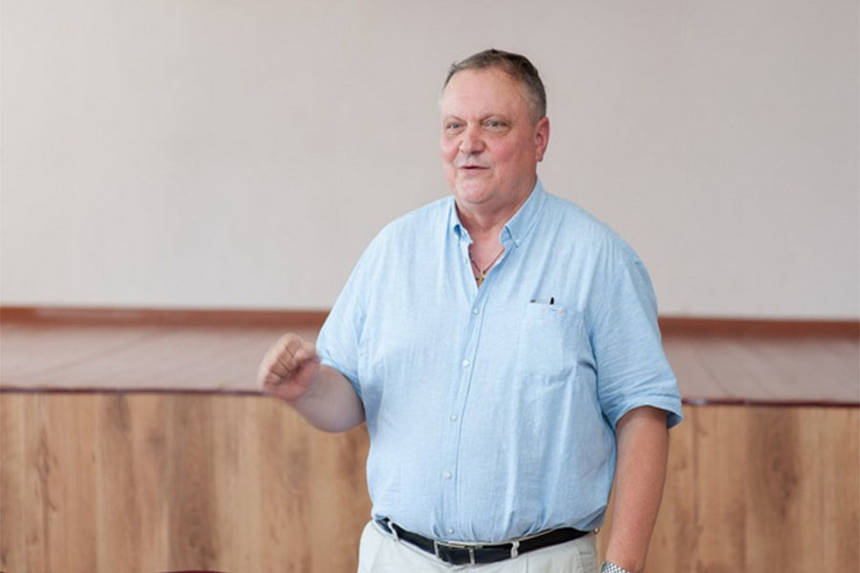 Вінницький депутат Анатолій Драбовський : «Ми усією командою працюємо у заданому президентом напряму і темпі» / Новости Винницы и области / Інформаційний портал На Париже Новини Вінниці / Вінницький депутат Анатолій Драбовський : «Ми усією командою працюємо у заданому президентом напряму і темпі»