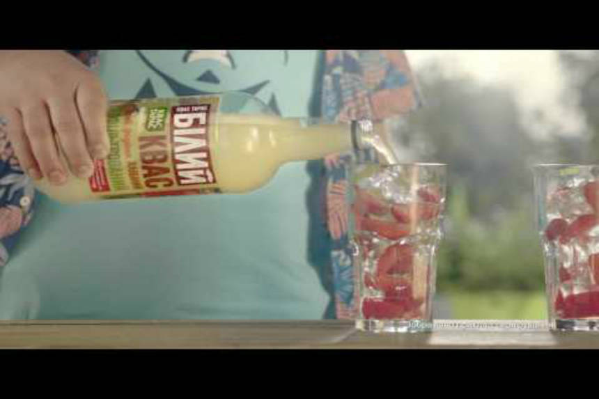 Новини Вінниці / У Вінниці з полиць магазинів масово зникає «Квас Тарас білий» через можливі вибухи