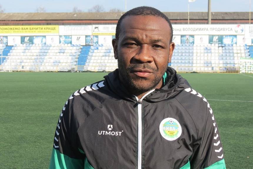 Вінницьку «Ниву» залишив головний тренер Колінс Нгаха / Новости Винницы и области / Інформаційний портал На Париже Новини Вінниці / Вінницьку «Ниву» залишив головний тренер Колінс Нгаха