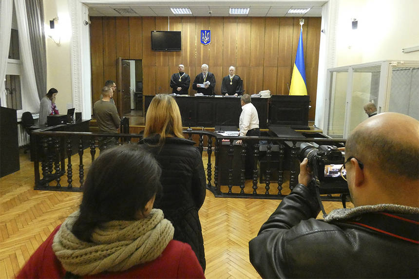 Новини Вінниці / У Вінниці суд залишив під вартою татуся, який знімав дитяче порно