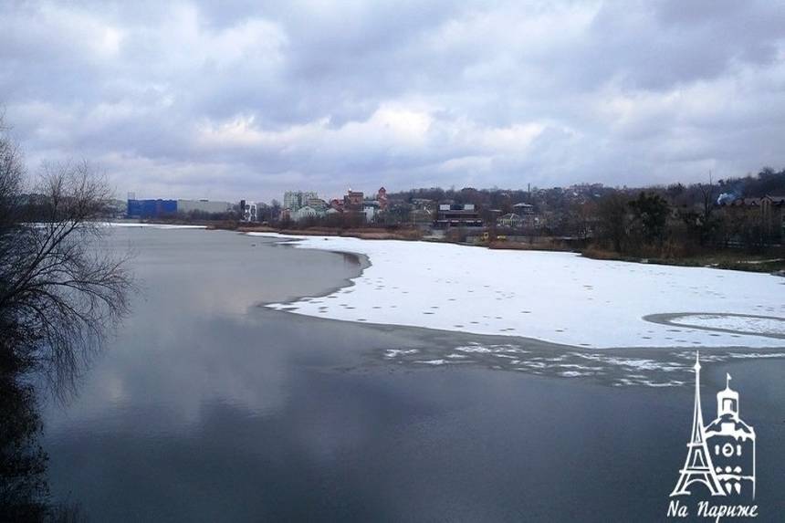 Новини Вінниці / У Вінниці почав замерзати Південний Буг (ФОТО)