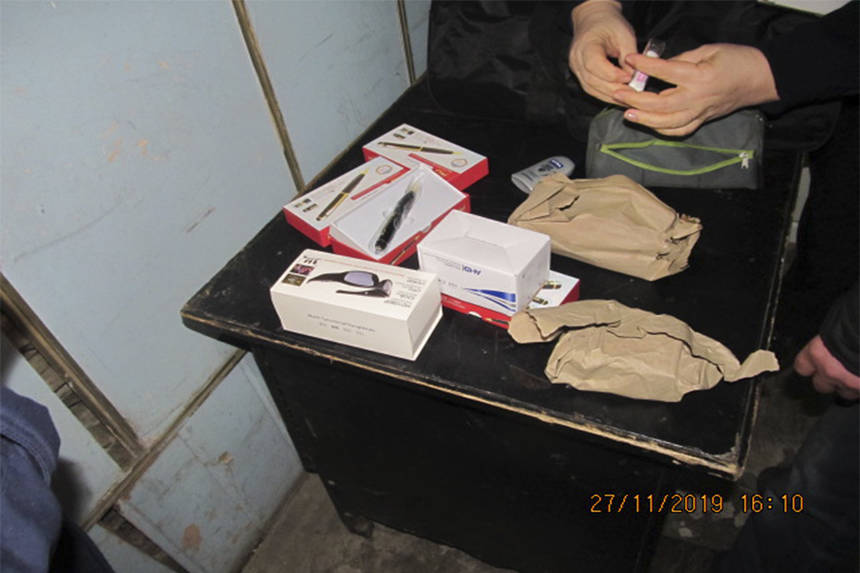 Новини Вінниці / На Вінниччині затримано перевізника шпигунських окулярів та ручок