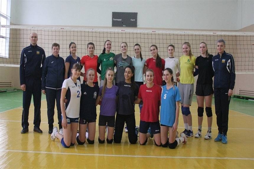 Новини Вінниці / Місце зустрічі змінювати не варто – на Вінниччині вже втретє проводять збори українські волейболістки