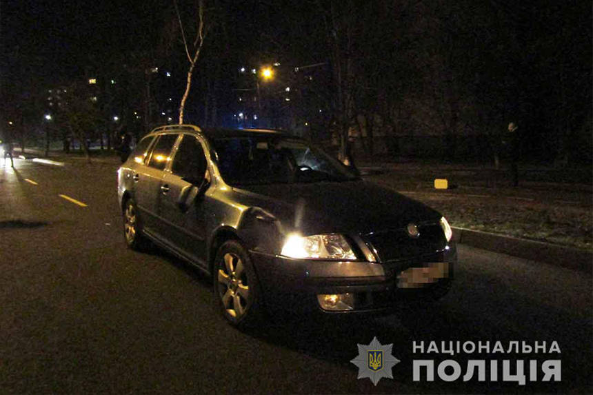 Новини Вінниці / У Вінниці водійка без "прав" збила на "зебрі" жінку-пішохода, яка померла до приїзду медиків (ФОТО)