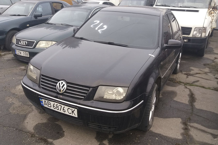 У Вінниці з арештмайданчику мають вивезти «в утіль» близько двохсот недешевих іномарок. Прокуратура і поліція мають завадити застосуванню «схеми» / Новости Винницы и области / Інформаційний портал На Парижі Новини Вінниці / У Вінниці з арештмайданчику мають вивезти «в утіль» близько двохсот недешевих іномарок. Прокуратура і поліція мають завадити застосуванню «схеми»