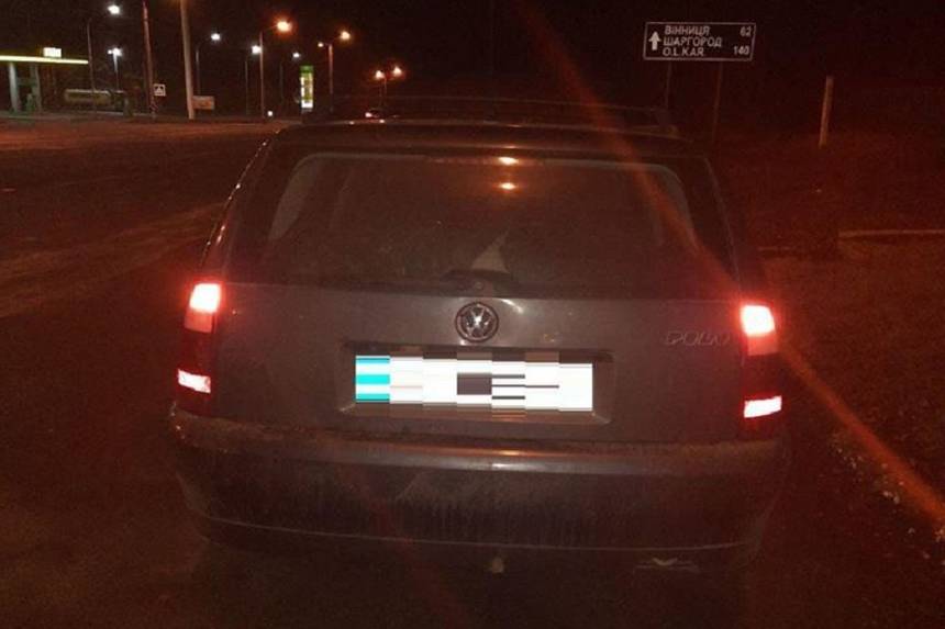 Новини Вінниці / П’яний, озброєний та з підробленими документами їздив на Вінниччині водій Фольксвагена 