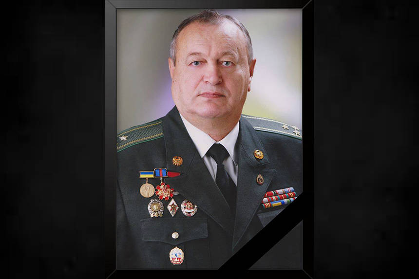 На "Алеї Слави ветеранів" поховають одного з відомих вінницьких рятувальників / Новости Винницы и области / Інформаційний портал На Париже Новини Вінниці / На "Алеї Слави ветеранів" поховають одного з відомих вінницьких рятувальників