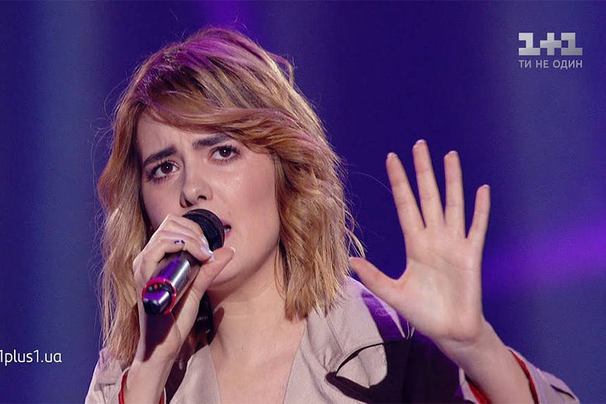 Новини Вінниці / Вінничанка Оля Мельник вдруге пробує перемогти у Голосі країни. Після шаленого успіху у відборі вона в команді Тіни Кароль (ВІДЕО)