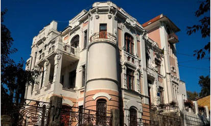 Чому автор дивовижного будинку Четкова у Вінниці Василь Листовничий конфліктував з письменником Булгаковим / Новости Винницы и области / Інформаційний портал На Парижі Новини Вінниці / Чому автор дивовижного будинку Четкова у Вінниці Василь Листовничий конфліктував з письменником Булгаковим