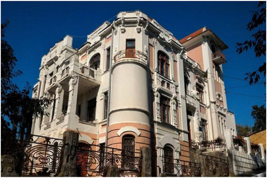 Чому автор дивовижного будинку Четкова у Вінниці Василь Листовничий конфліктував з письменником Булгаковим / Новости Винницы и области / Інформаційний портал На Париже Новини Вінниці / Чому автор дивовижного будинку Четкова у Вінниці Василь Листовничий конфліктував з письменником Булгаковим