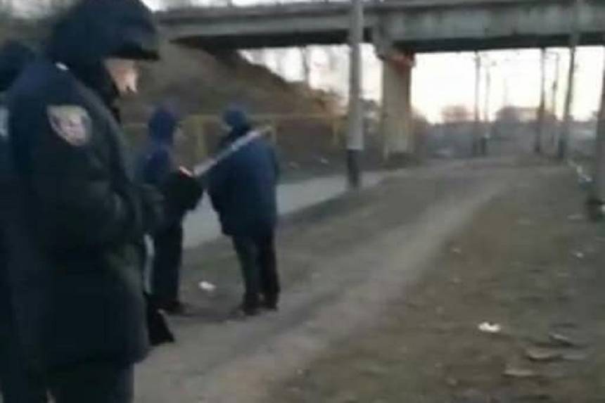 Новини Вінниці / У Жмеринці на Вінниччині погрожували правоохоронцям, які документували крадіжку пального 