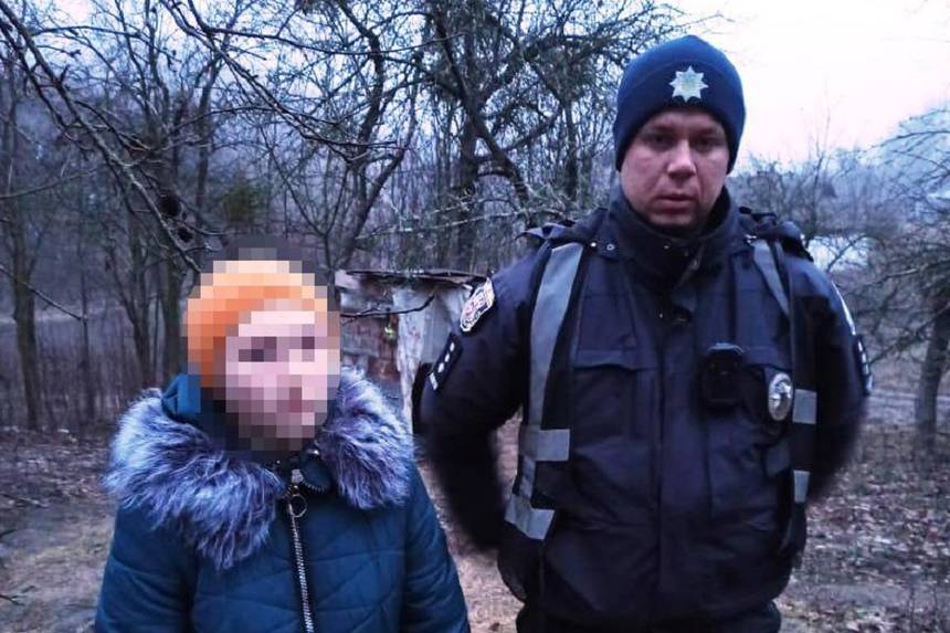 Новини Вінниці / На Вінниччині поліцейські майже добу шукали 14-річну дівчинку, поки батьки зникненням дитини не переймалися