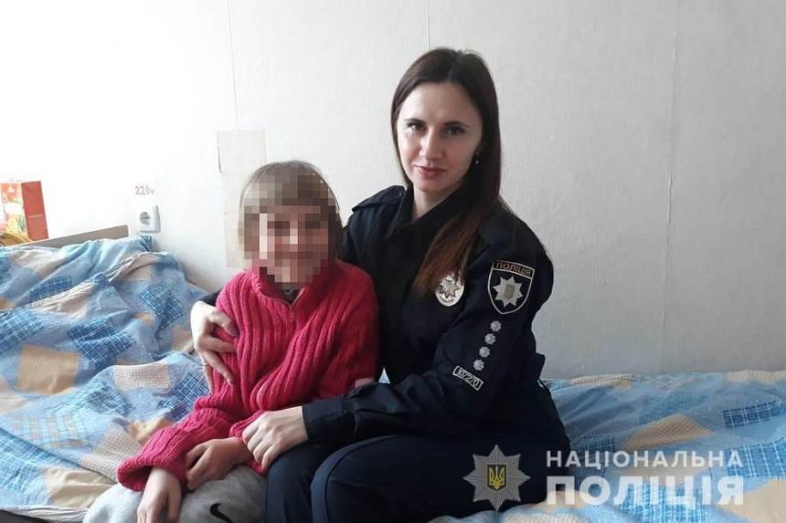 На Вінниччині дитина понад шість годин провела у покинутій хаті, поки мати пиячила, а батько спав п'яний / Новости Винницы и области / Інформаційний портал На Париже Новини Вінниці / На Вінниччині дитина понад шість годин провела у покинутій хаті, поки мати пиячила, а батько спав п'яний