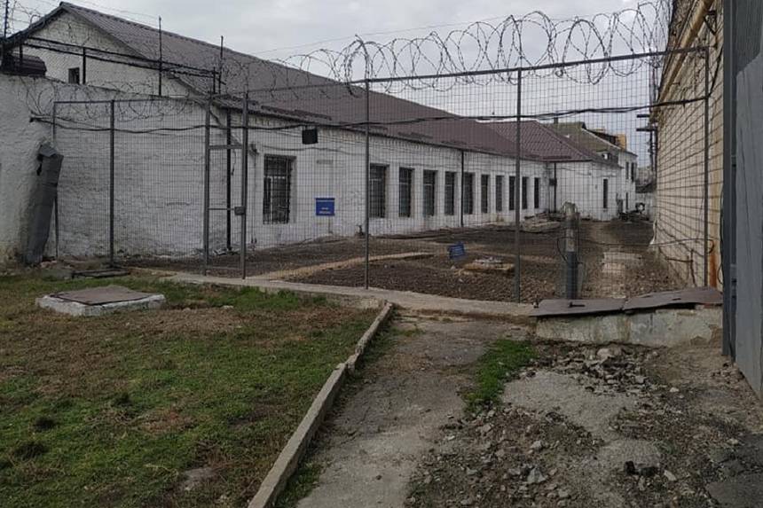 Новини Вінниці / "Доведеться трохи розворушити підлеглих з понеділка": що міністр юстиції побачив у вінницьких в'язницях (ФОТО)