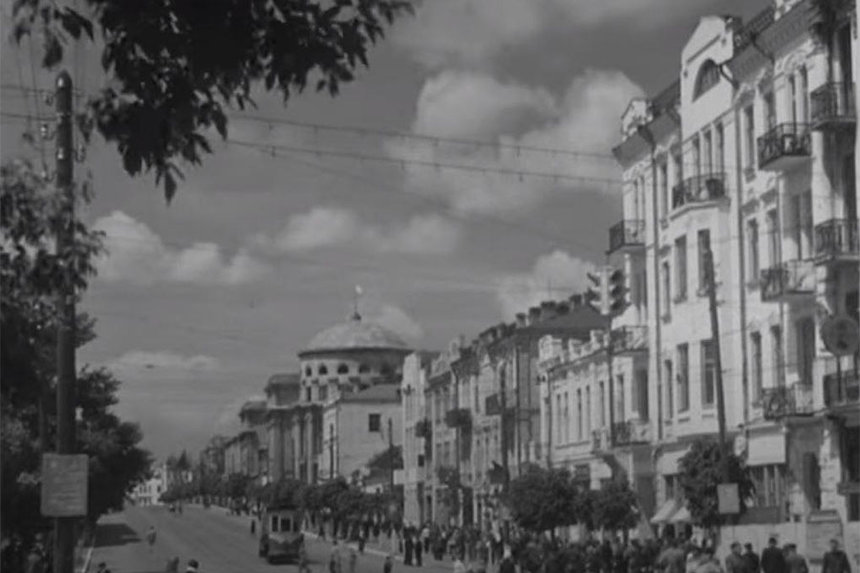 Новини Вінниці / Якою Вінниця була у 1948 році? Молоді липи у центрі та паром на Старе місто (ФОТО)