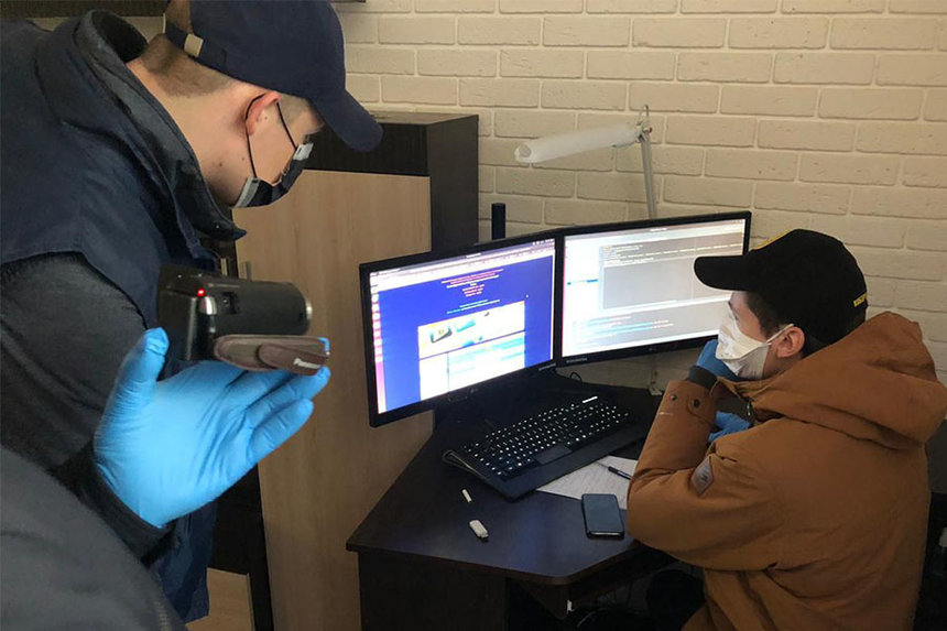 Новини Вінниці / У Вінниці затримали студента, який налагодив схему зламу акаунтів та продажу персональних даних