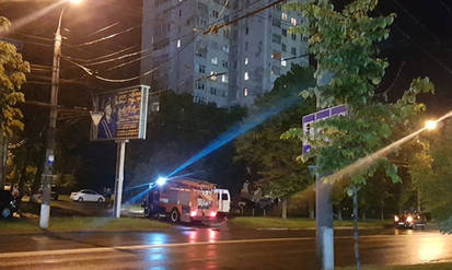 Новини Вінниці / У Вінниці з задимленого «хмарочосу» евакуювали непритомного дідуся (ФОТО, ВІДЕО)