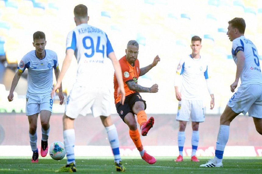 Футболіст Віталій Буяльський з Вінниччини приніс "динамівцям" єдиний гол у грі із гірниками / Новости Винницы и области / Інформаційний портал На Париже Новини Вінниці / Футболіст Віталій Буяльський з Вінниччини приніс "динамівцям" єдиний гол у грі із гірниками