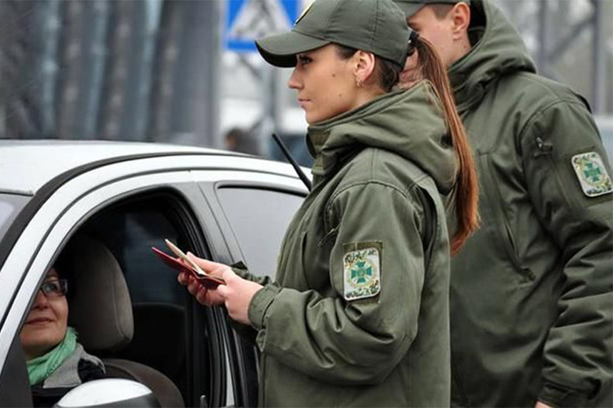 Новини Вінниці / «Дія» не діє: з електронним паспортом перетнути кордон не можна